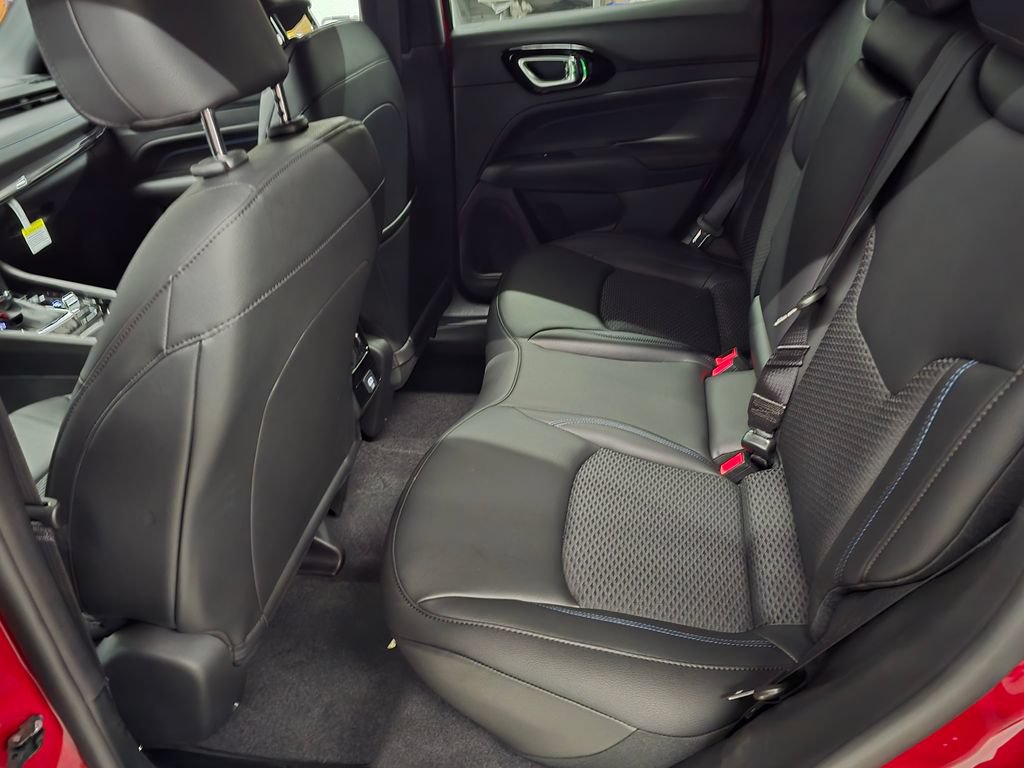 New 2026 Jeep Compass Latitude AWD/4WD image 27