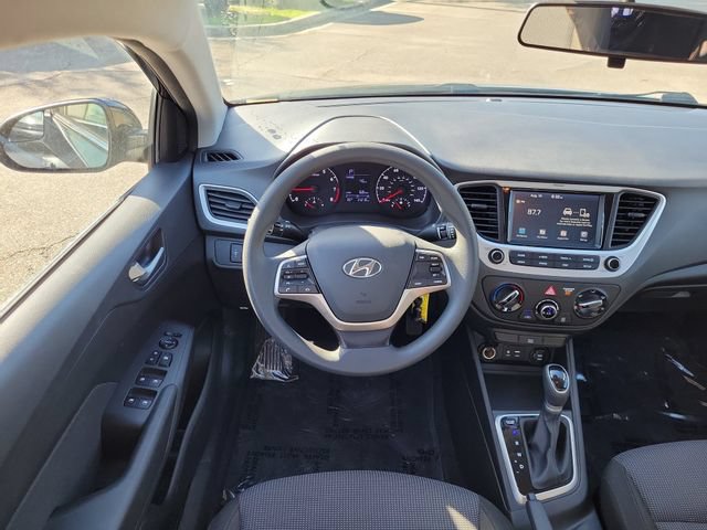 Used 2022 Hyundai Accent SEL FWD image 10