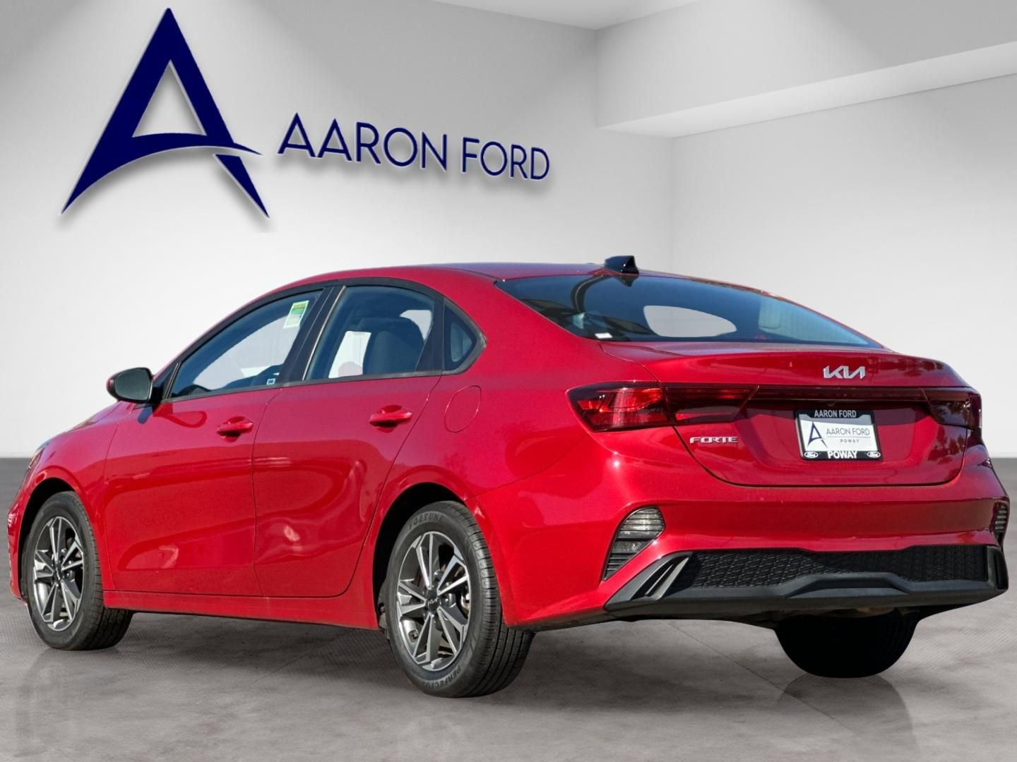 Used 2023 Kia Forte LXS image 3
