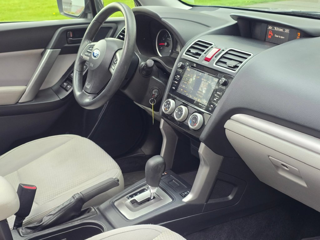 Used 2016 Subaru Forester 2.5i Premium w/ All-Weather Package AWD/4WD image 18