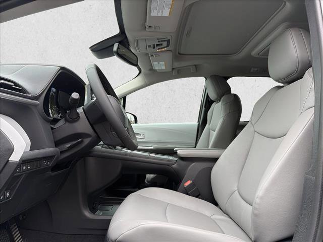 New 2026 Toyota Sienna XLE image 11