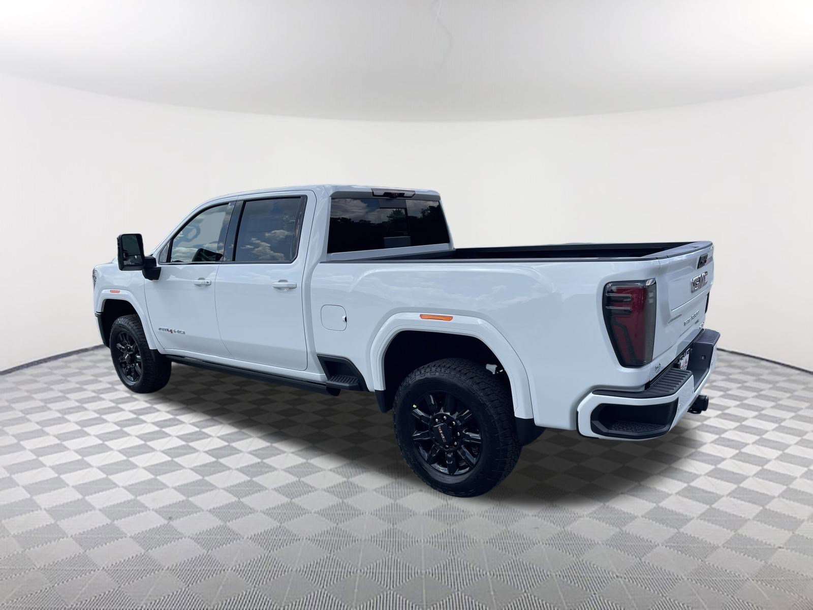 New 2025 GMC Sierra 2500 AT4 w/ AT4 Premium Plus Package image 3