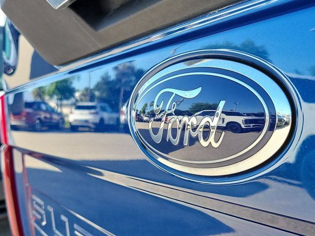 Certified 2022 Ford F250 Lariat w/ Lariat Value Package AWD/4WD image 7