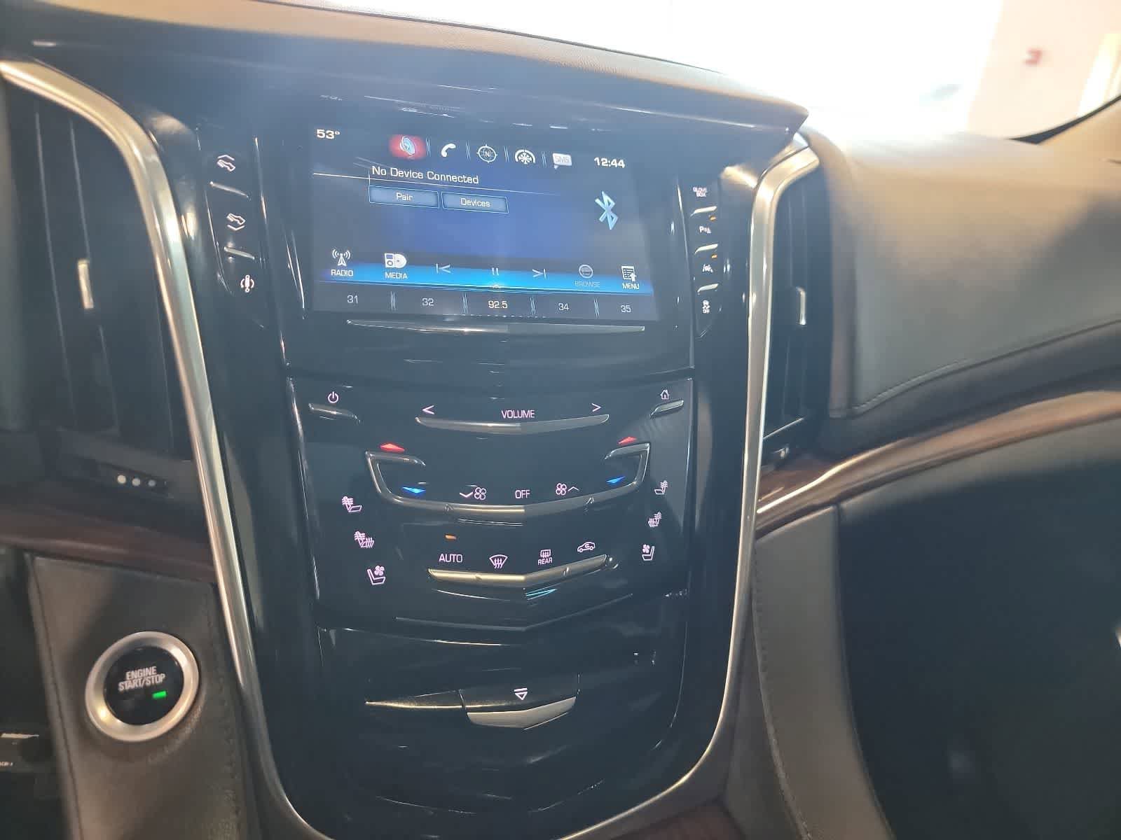 Used 2016 Cadillac Escalade Luxury AWD/4WD image 12