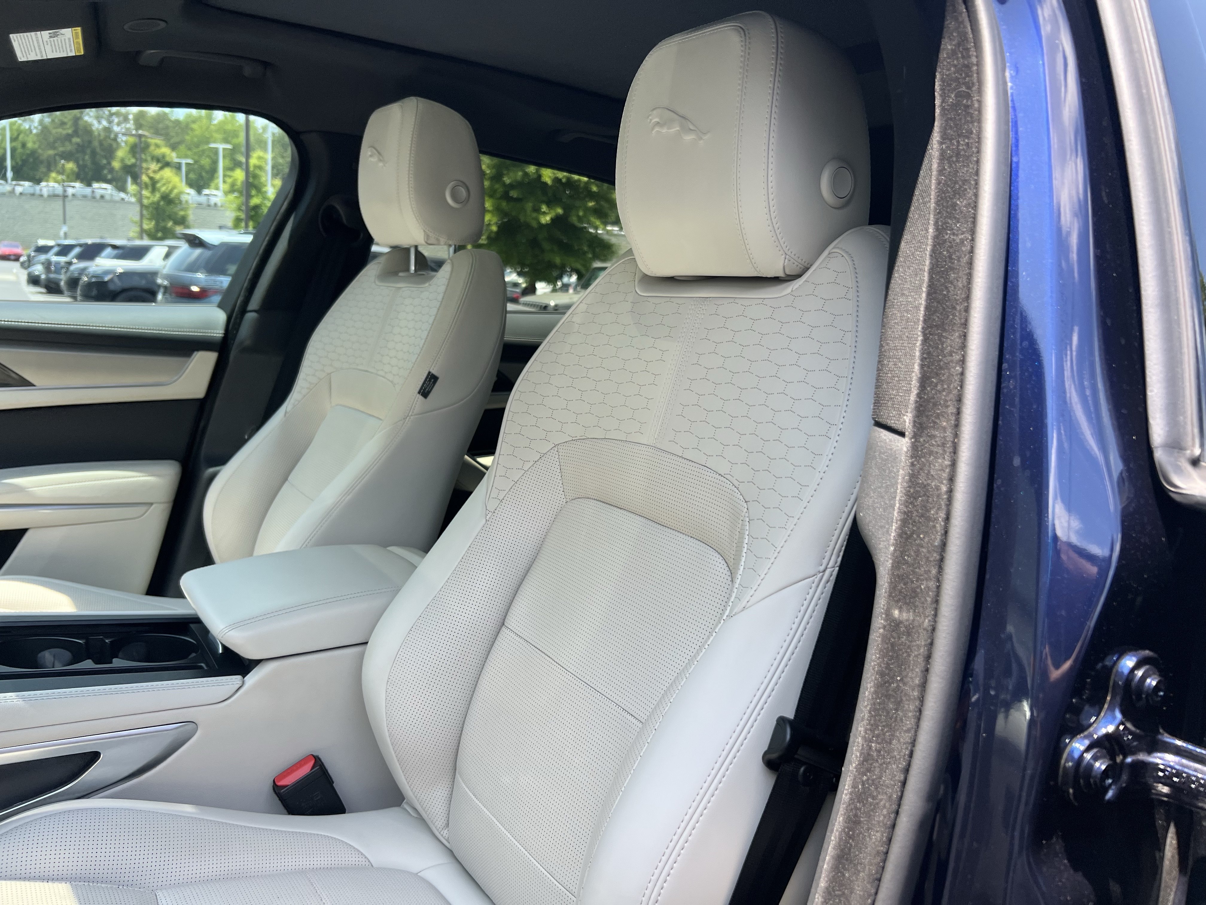 Used 2026 Jaguar F-PACE R-Dynamic S AWD/4WD image 17