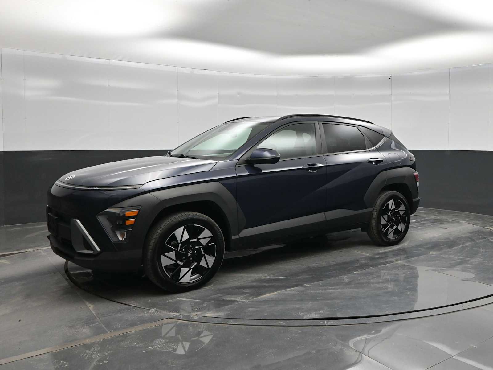 Used 2024 Hyundai Kona SEL AWD/4WD image 4