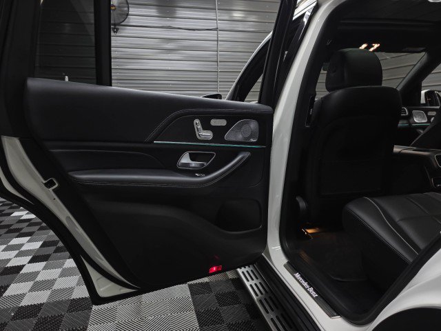 Used 2021 Mercedes-Benz GLS 450 4MATIC image 39