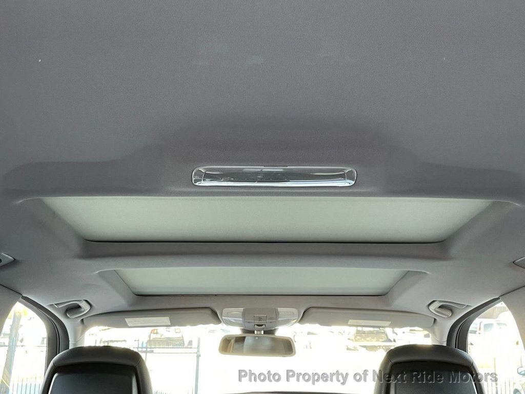 Used 2010 Mercedes-Benz GLK 350 4MATIC image 29
