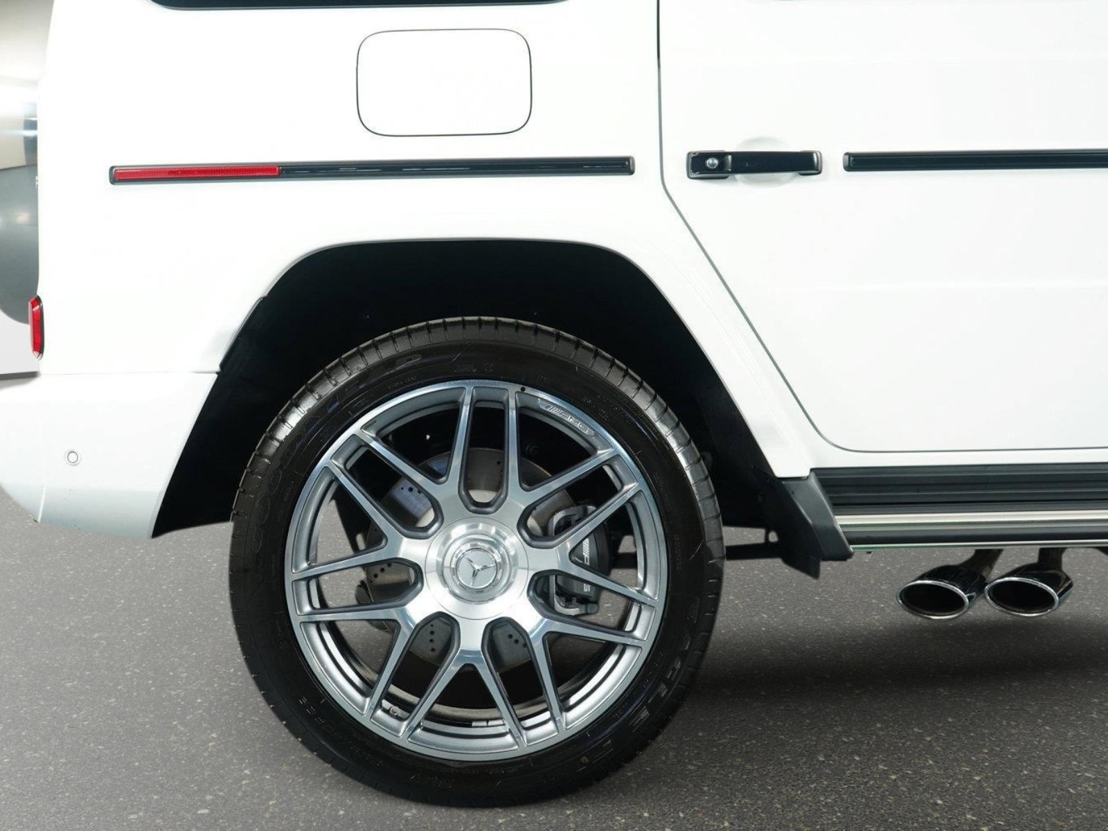 Used 2025 Mercedes-Benz G 63 AMG 4MATIC image 15