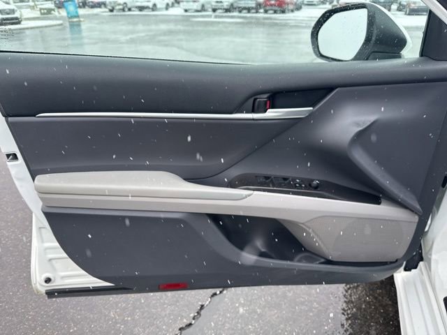 Used 2023 Toyota Camry SE image 28