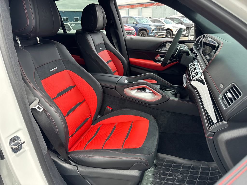 Used 2025 Mercedes-Benz GLE 53 AMG 4MATIC image 16