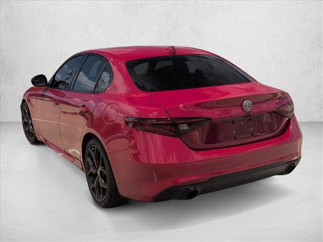 Used 2020 Alfa Romeo Giulia w/ Nero Edizione RWD image 9