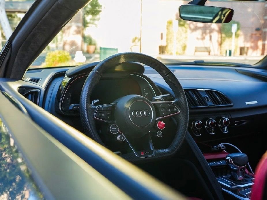 Used 2018 Audi R8 V10 plus AWD/4WD image 5
