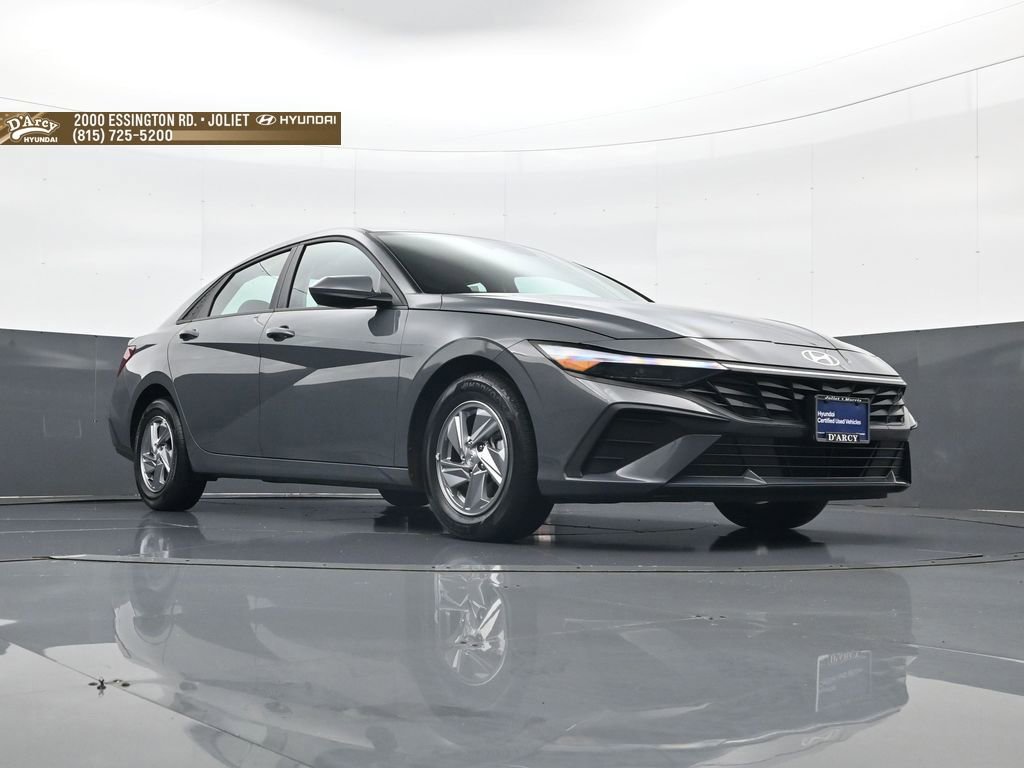 Certified 2024 Hyundai Elantra SE FWD image 23