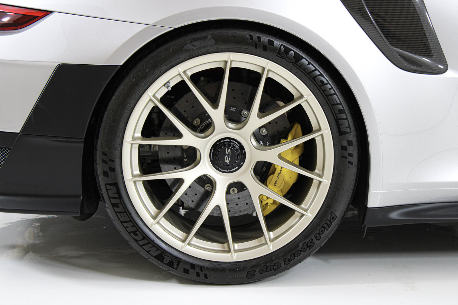Used 2018 Porsche 911 GT2 RS RWD image 21