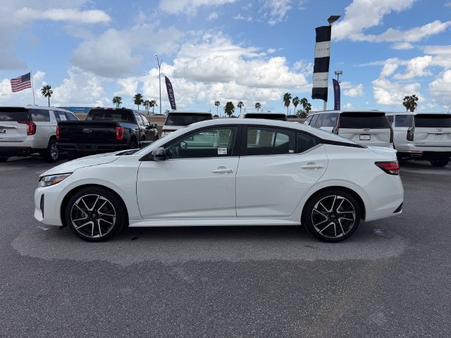 Used 2024 Nissan Sentra SR FWD image 7