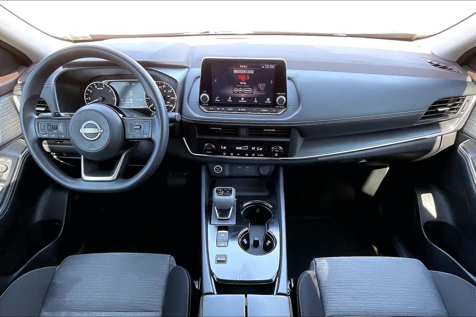 Used 2023 Nissan Rogue SV FWD image 9