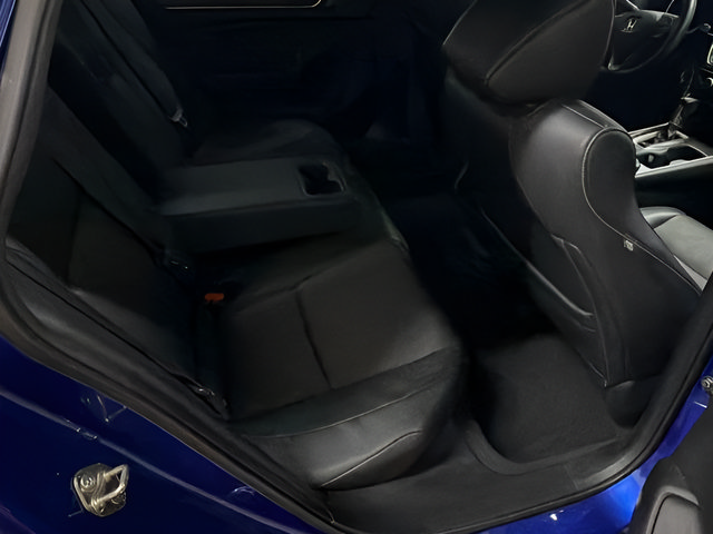 Used 2018 Honda Accord Sport image 13