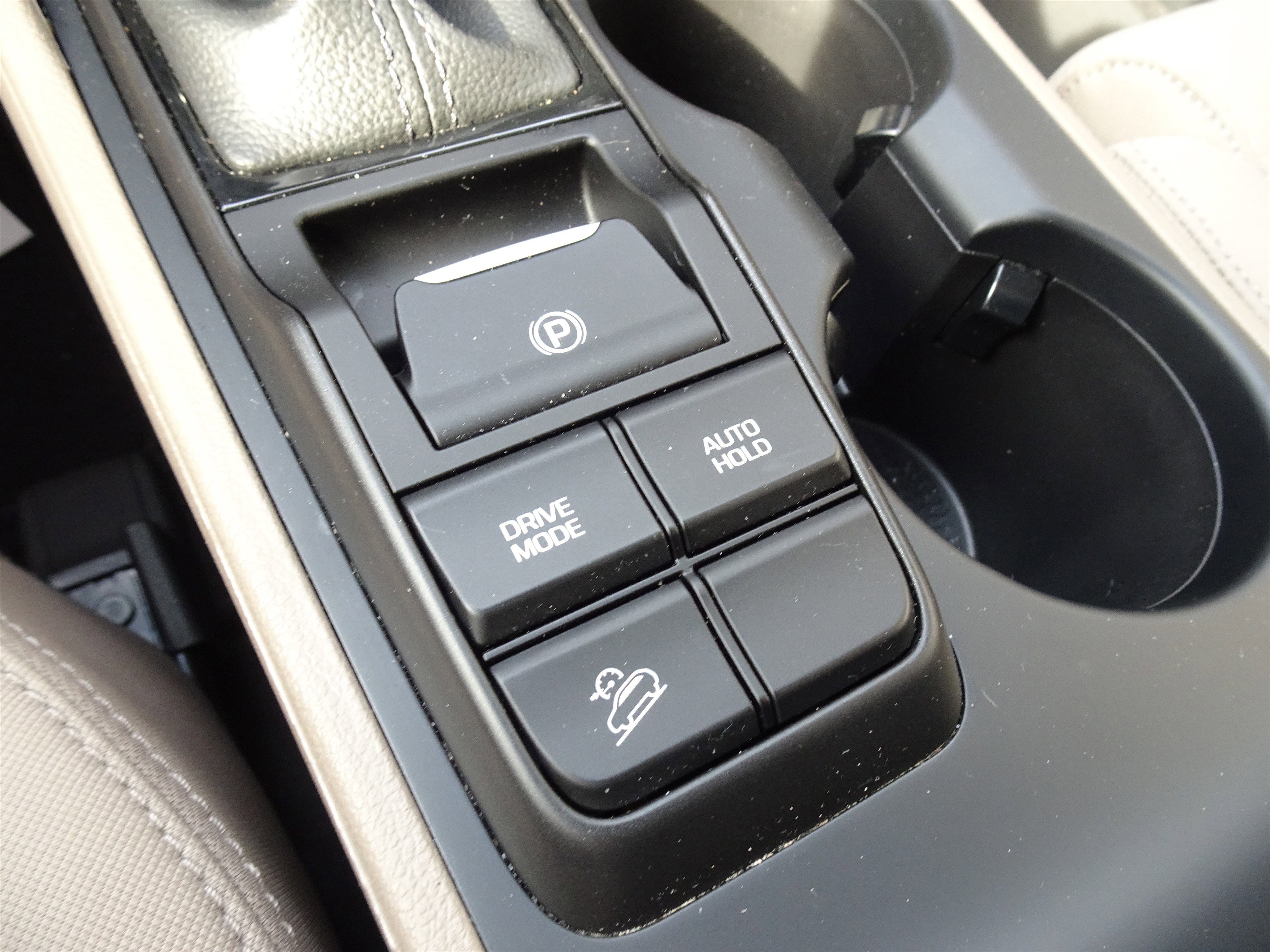 Used 2020 Hyundai Tucson Sport w/ Cargo Package image 17