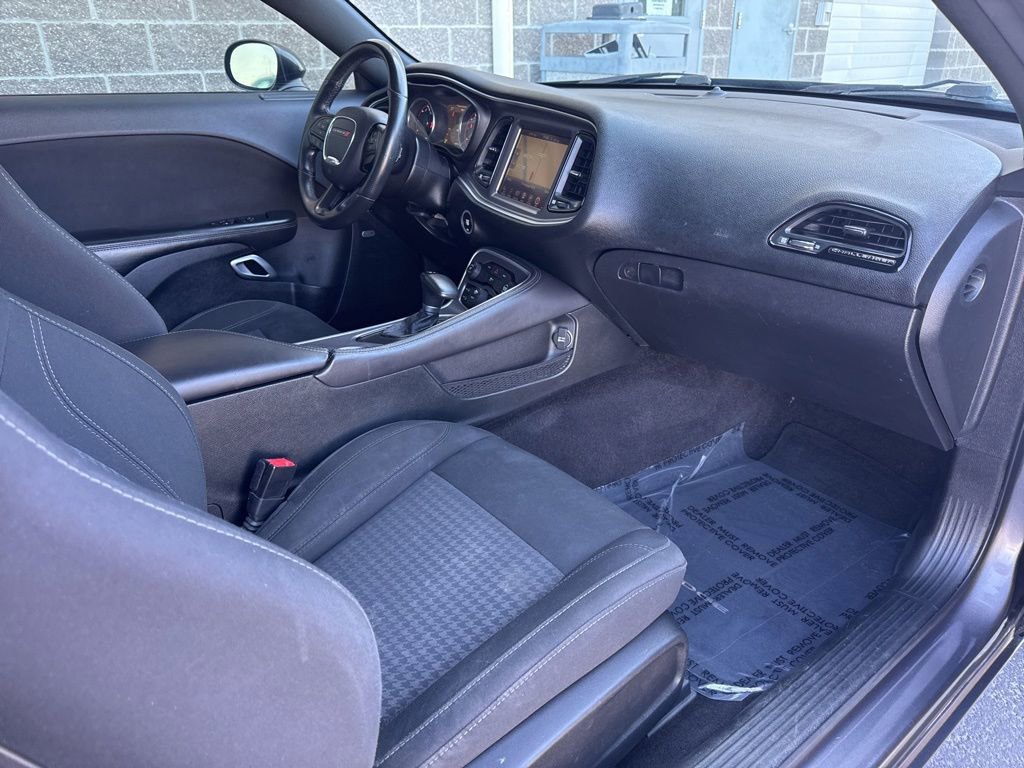 Used 2016 Dodge Challenger SXT w/ Sound Group RWD image 28