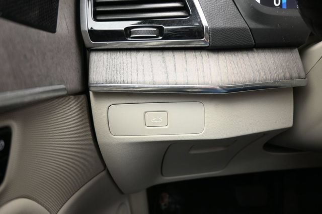 Used 2023 Volvo XC90 B6 Plus w/ Protection Package Premier AWD/4WD image 29
