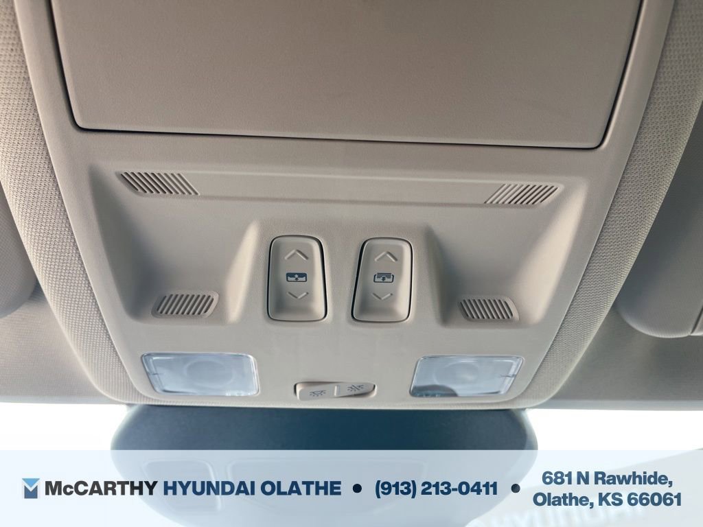 Used 2020 Ford Escape Titanium w/ Titanium Premium Package 2.0 image 32