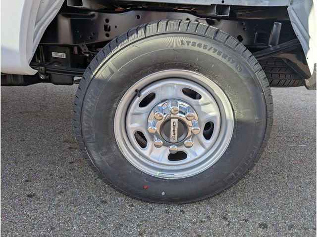 New 2026 Ford F250 XL w/ XL Chrome Package image 23