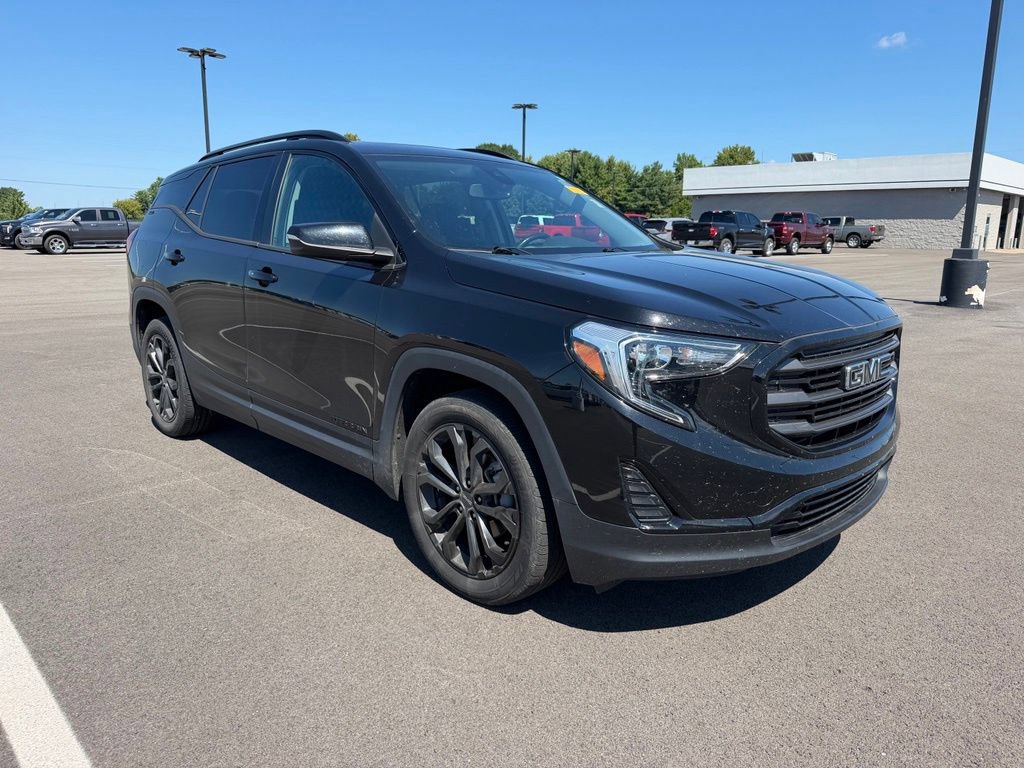 Used 2020 GMC Terrain SLE w/ Driver Convenience Package FWD image 3
