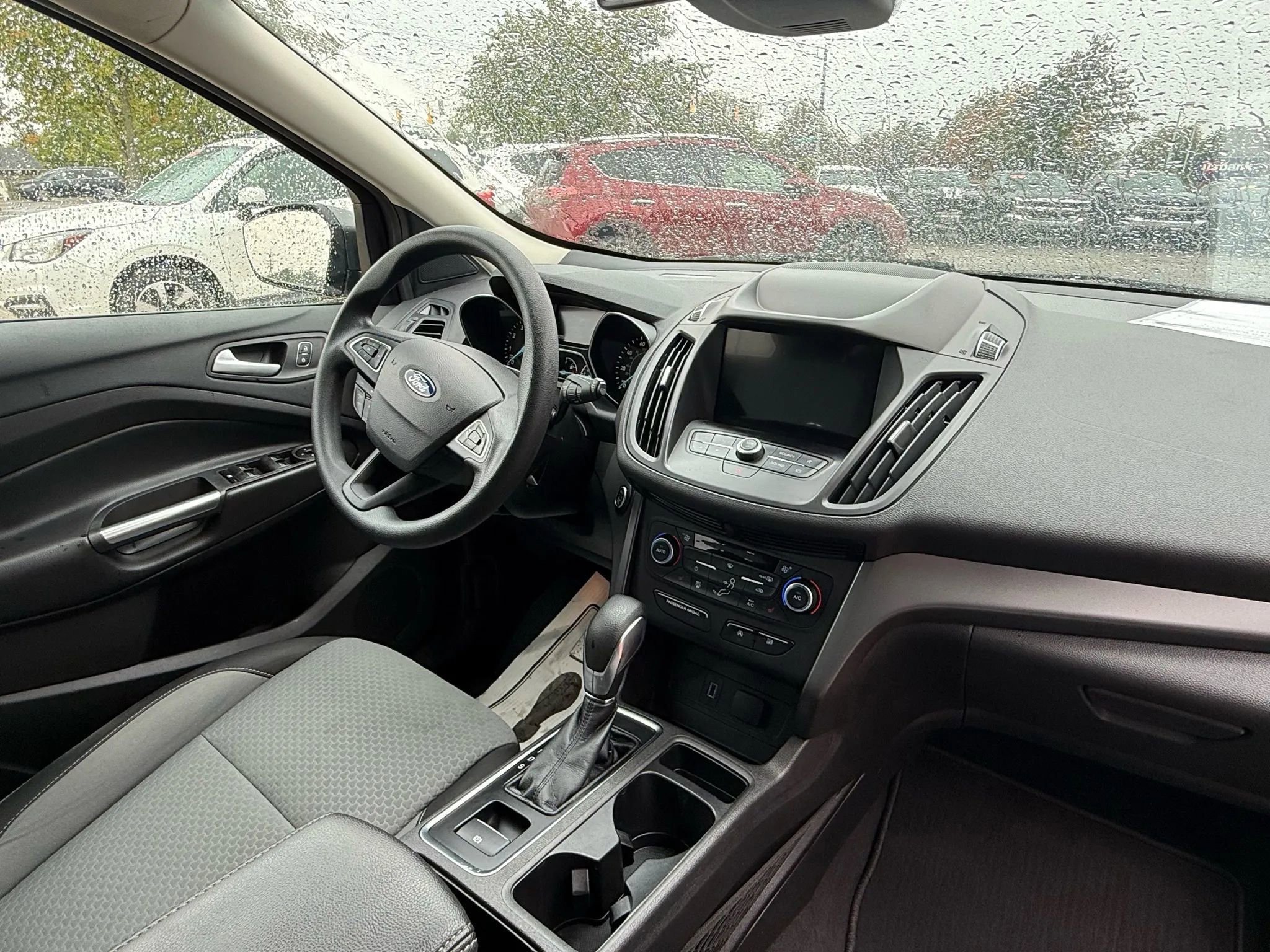 Used 2019 Ford Escape SE image 13