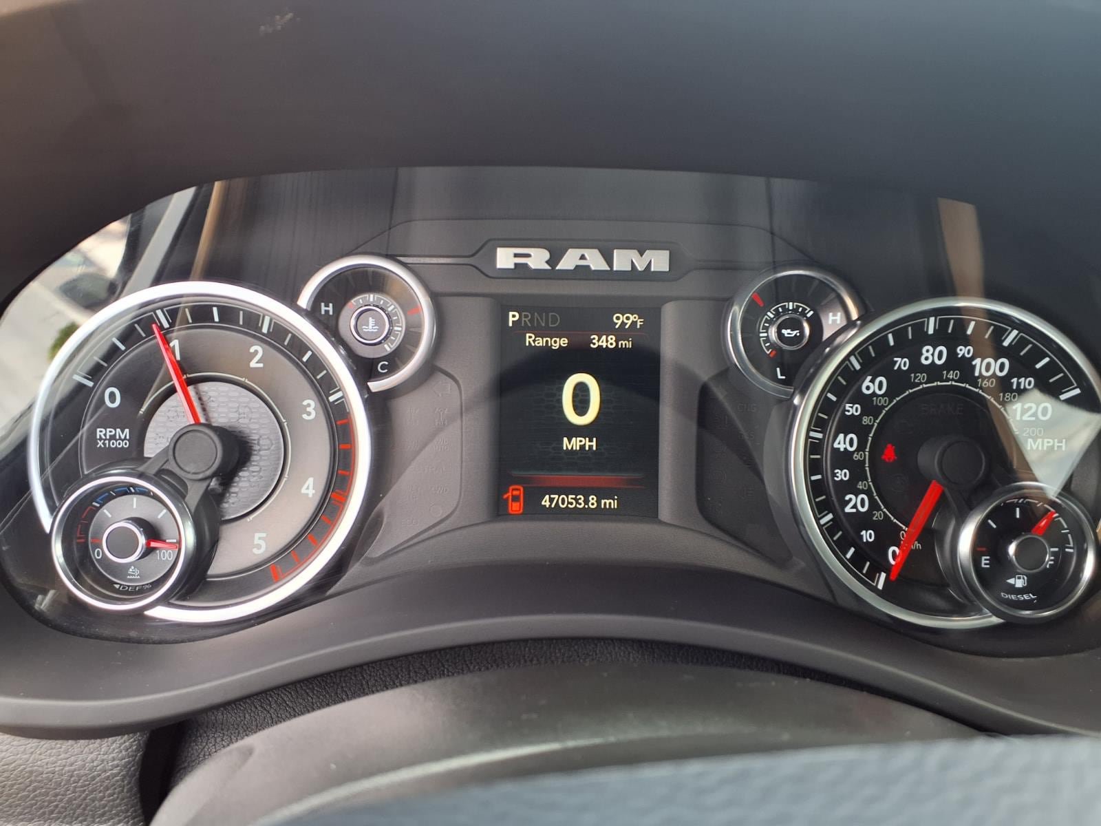 Used 2024 RAM 3500 Tradesman w/ Chrome Appearance Group AWD/4WD image 18