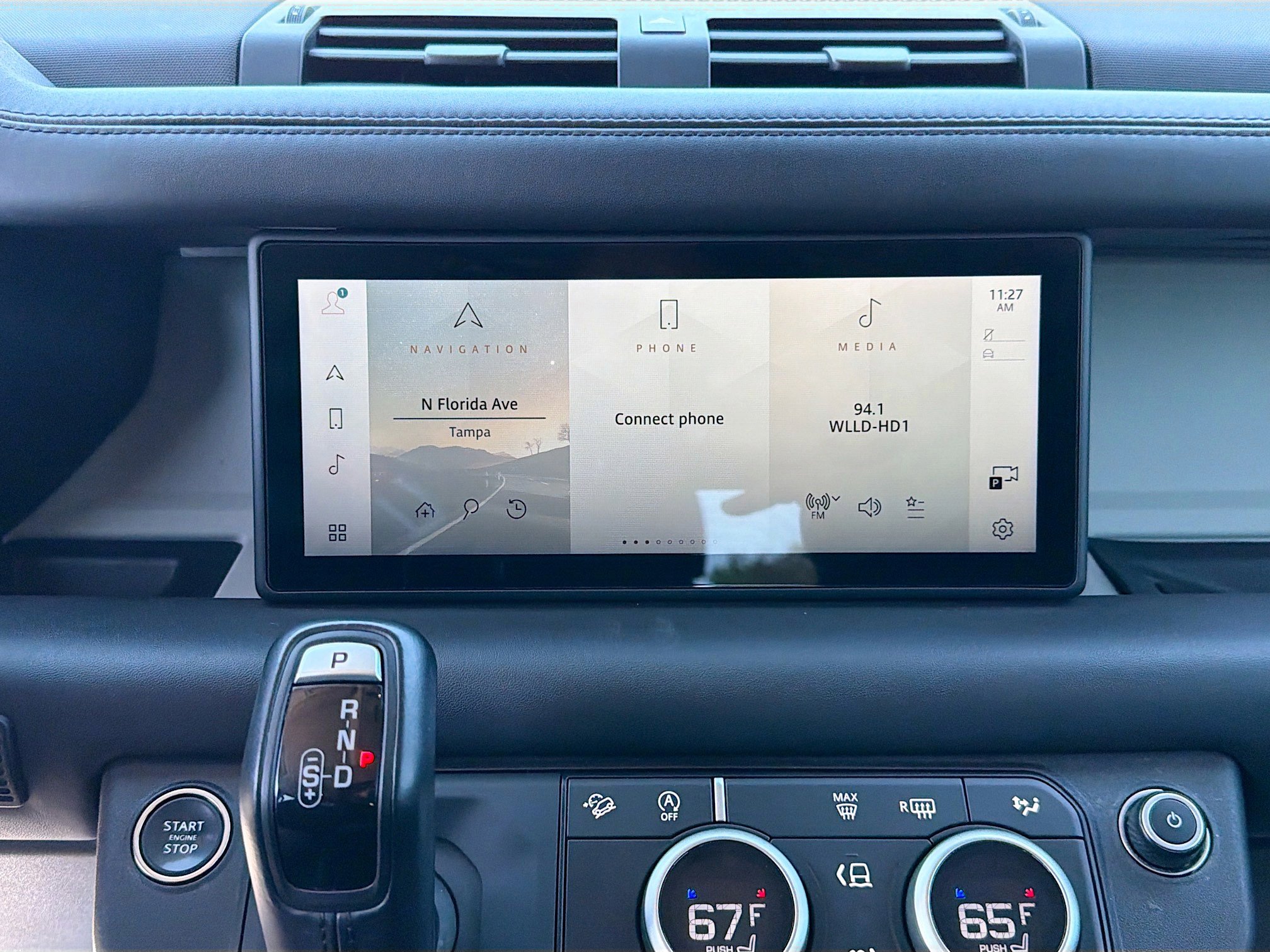 Used 2023 Land Rover Defender 110 S image 28