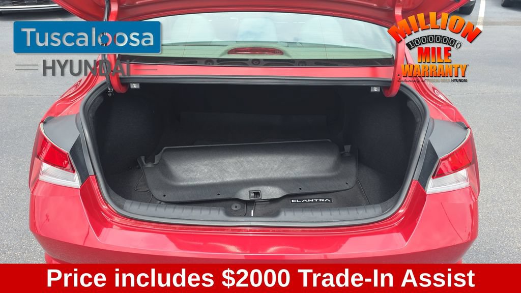 Used 2022 Hyundai Elantra SEL FWD image 10
