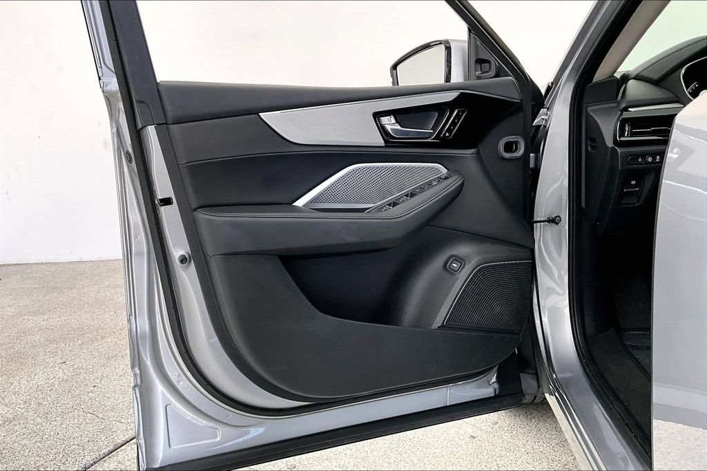 Certified 2025 Acura MDX FWD image 22