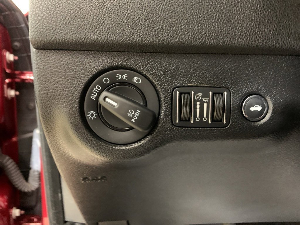 Used 2021 Dodge Charger SXT w/ Blacktop Package image 18