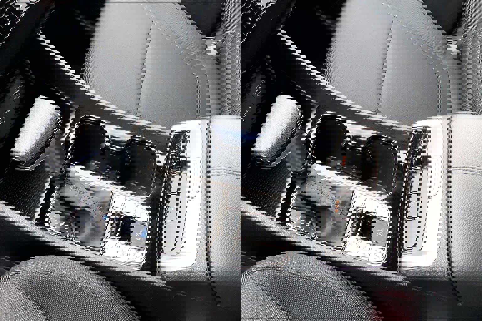 Used 2022 Hyundai Tucson SEL w/ Cargo Package image 17