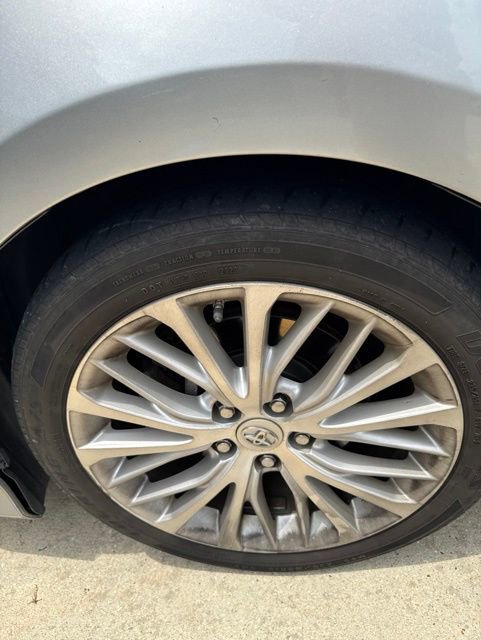Used 2018 Toyota Camry XLE FWD image 31