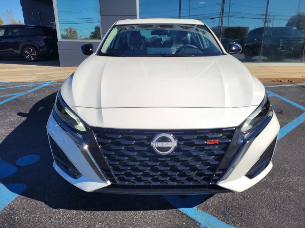 New 2025 Nissan Altima 2.5 SR w/ SR Premium Package image 12