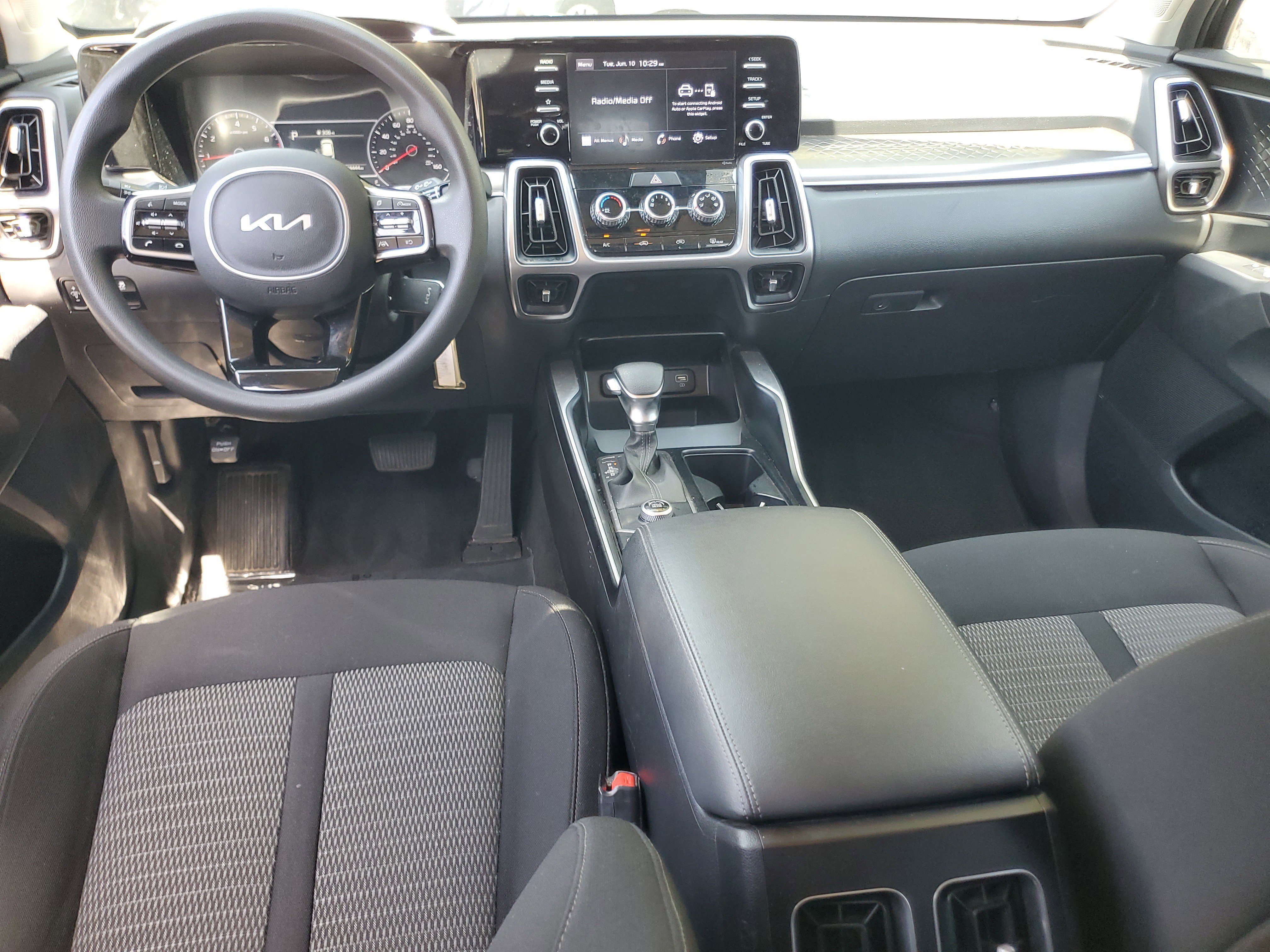 Used 2022 Kia Sorento LX image 13