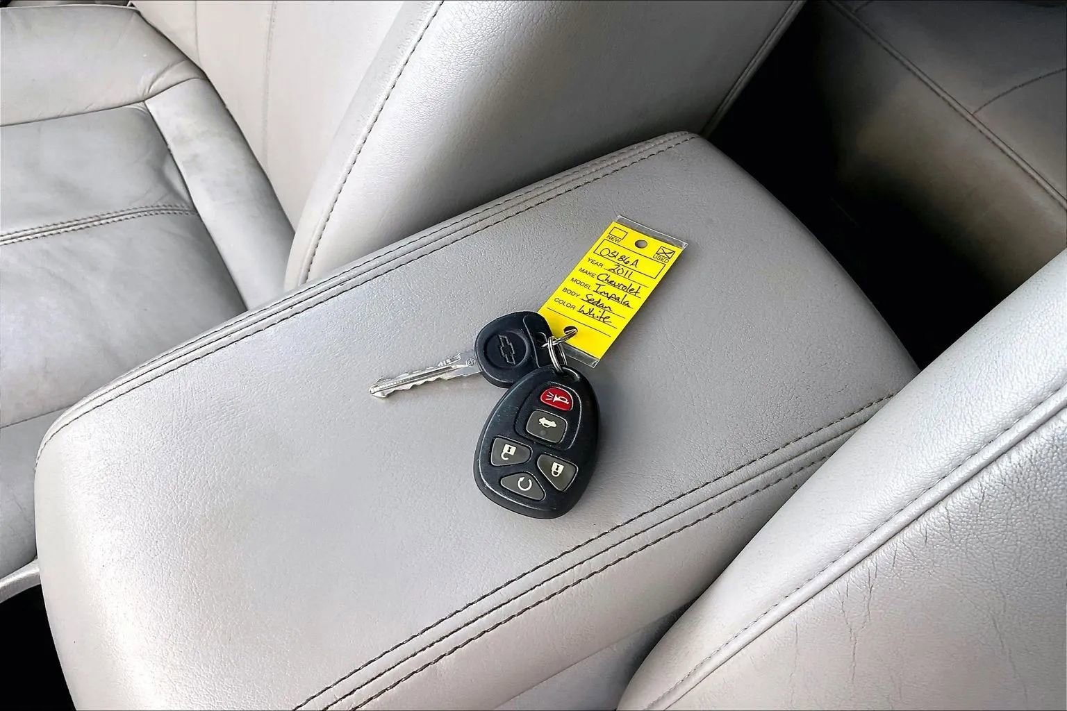 Used 2011 Chevrolet Impala LT w/ Luxury Edition Package FWD image 35