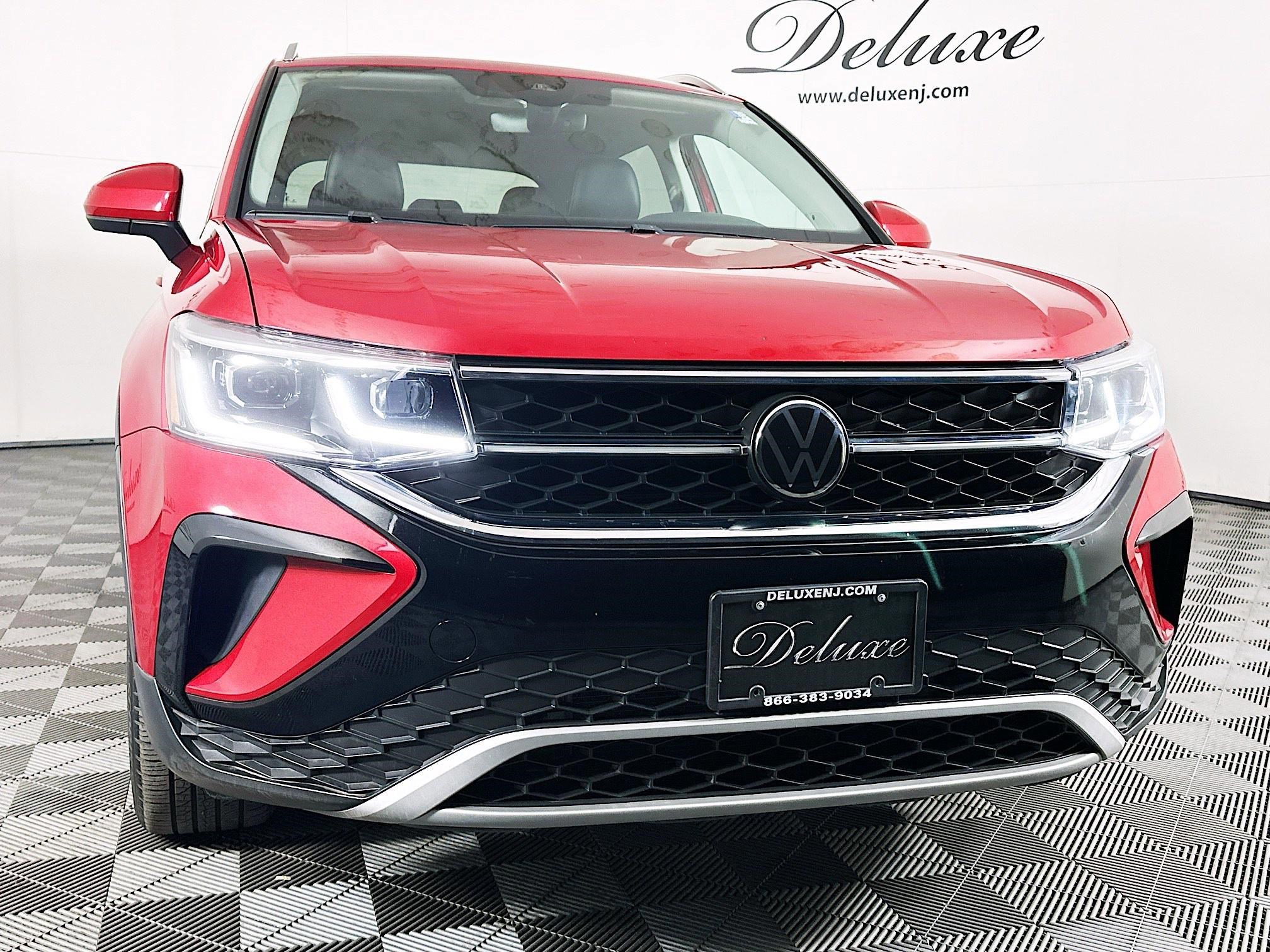 Used 2023 Volkswagen Taos SEL image 32