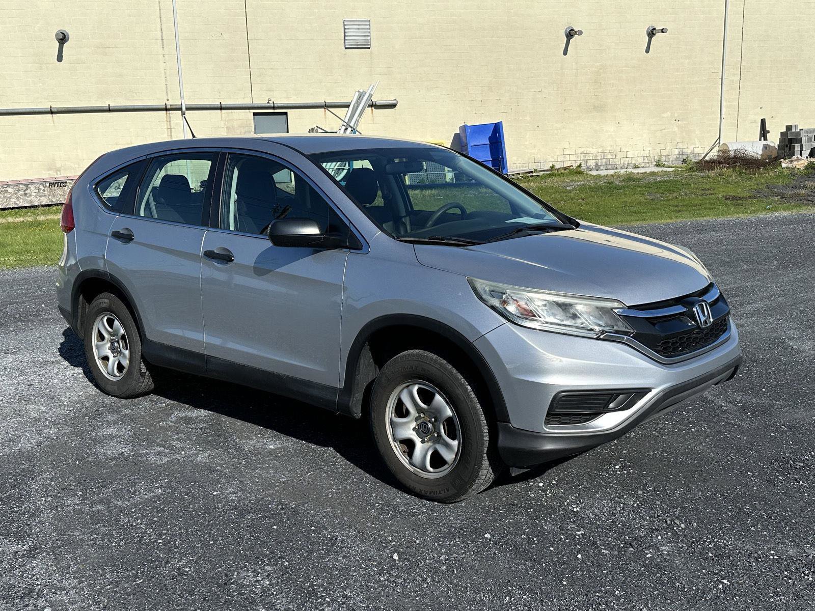 Used 2015 Honda CR-V LX image 2