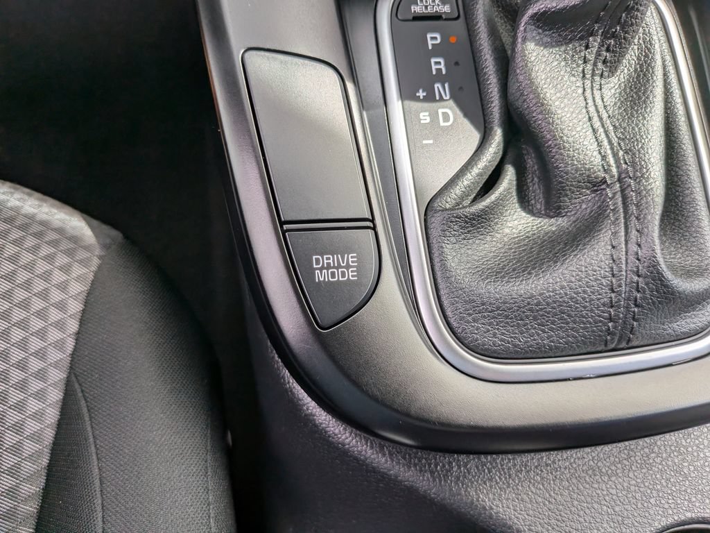 Certified 2025 Kia Soul LX w/ LX Technology Package FWD image 26