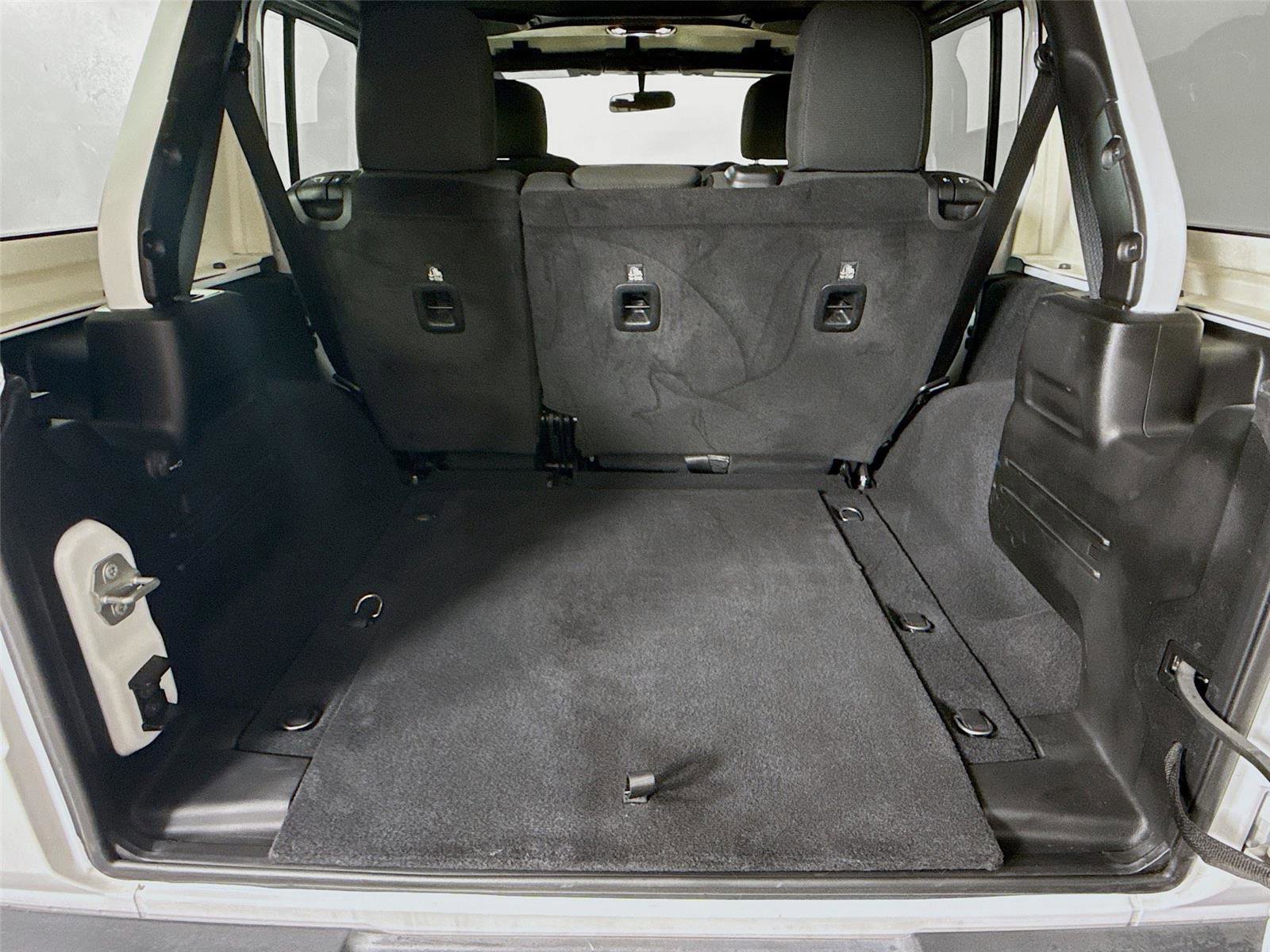 Used 2020 Jeep Wrangler Unlimited Sport S image 23