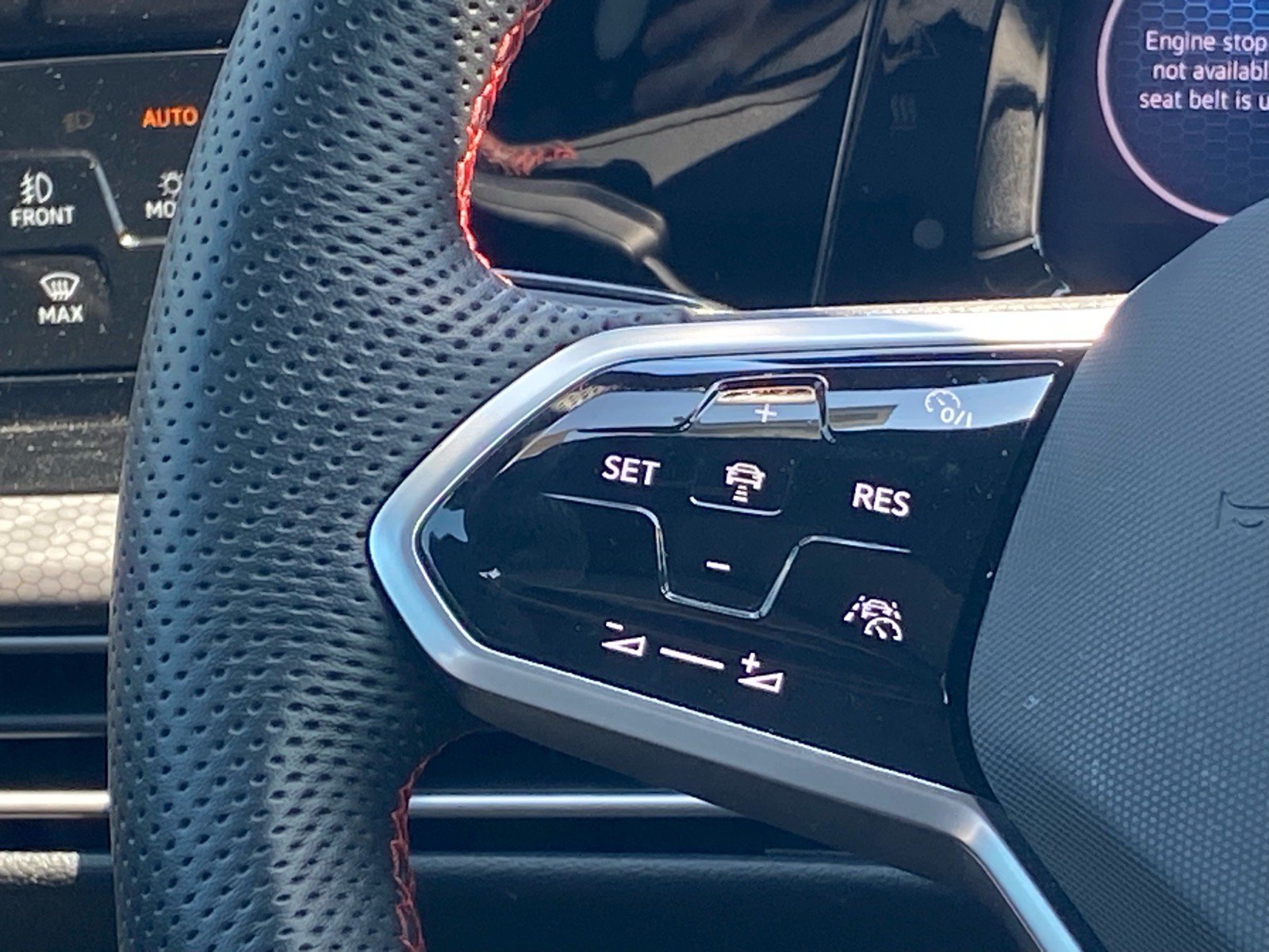 Certified 2024 Volkswagen GTI SE FWD image 7