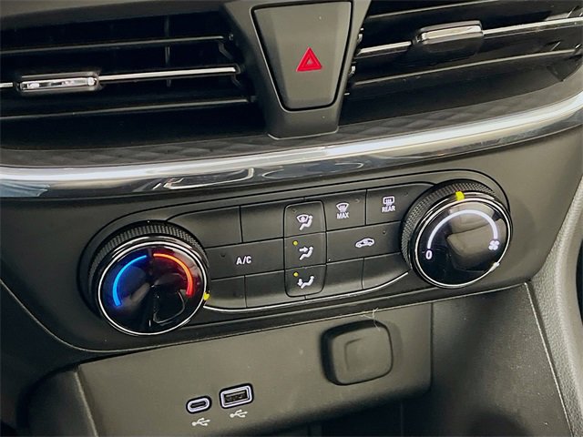 Used 2025 Buick Encore GX Preferred image 19