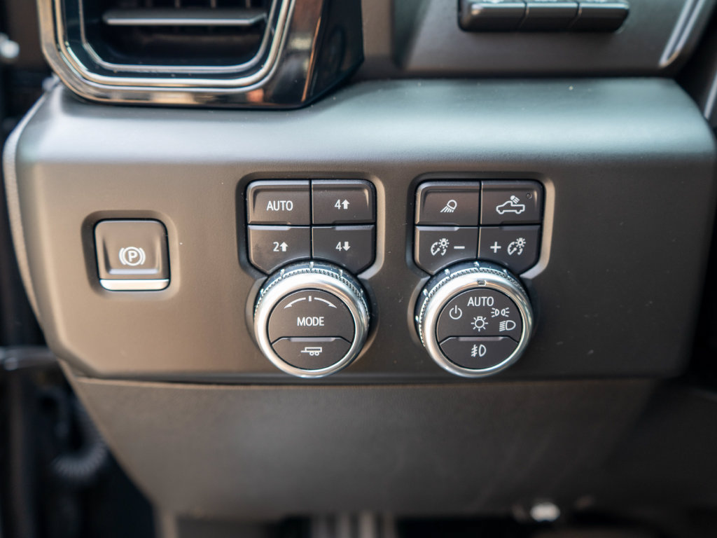Certified 2023 GMC Sierra 1500 AT4 w/ AT4 Premium Package AWD/4WD image 20