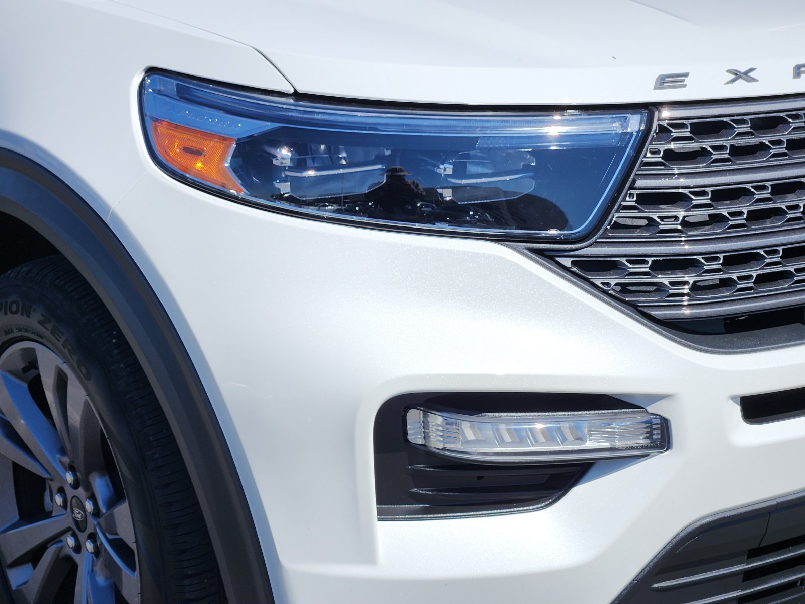Used 2022 Ford Explorer XLT w/ Equipment Group 202A RWD image 10