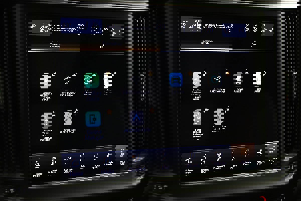 Used 2022 Maserati Levante Modena image 39