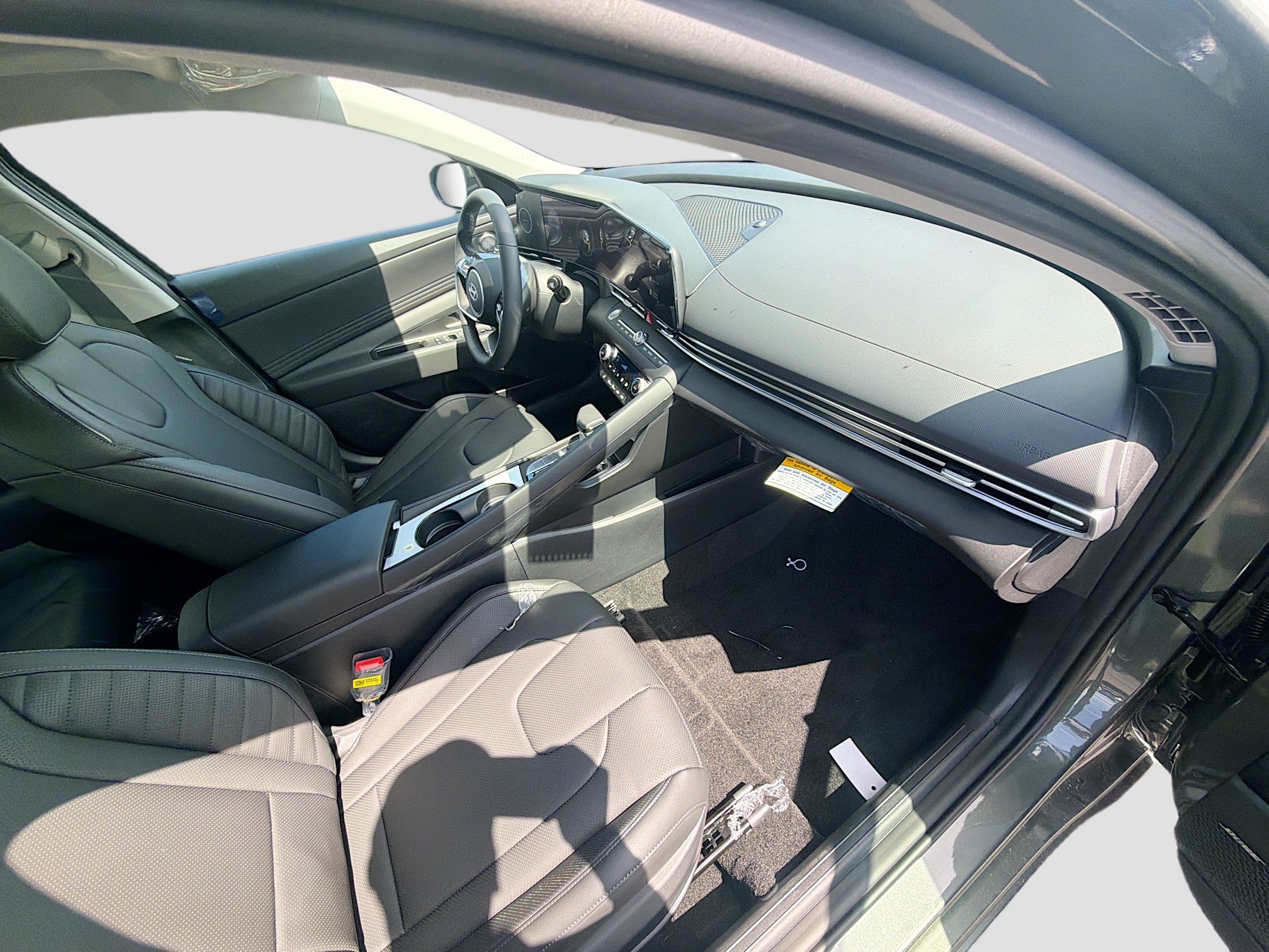 New 2026 Hyundai Elantra Limited FWD image 21