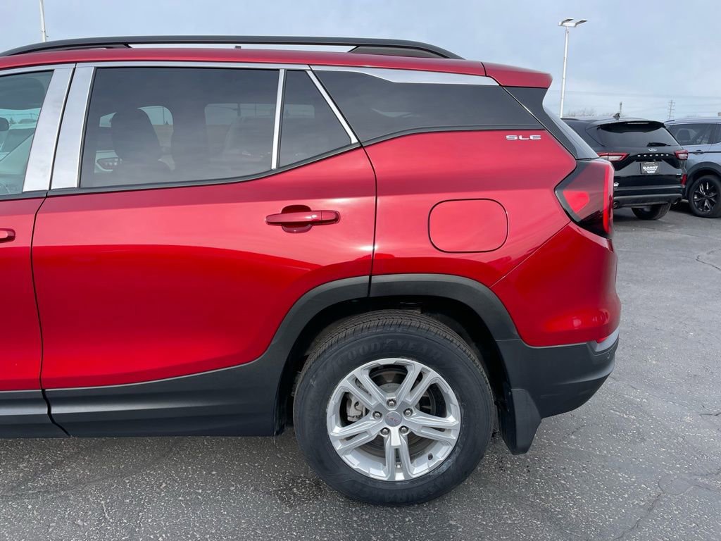 Used 2022 GMC Terrain SLE w/ Driver Convenience Package image 40